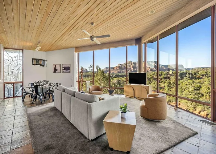 Holiday home Cliff With Epic Views In Uptown