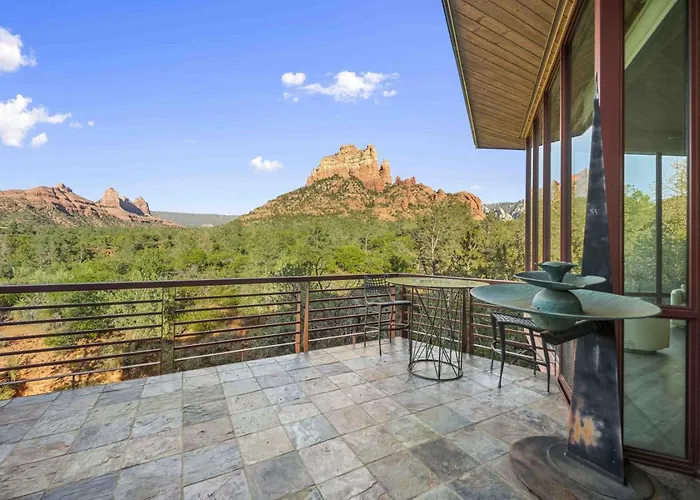 Holiday home Cliff With Epic Views In Uptown