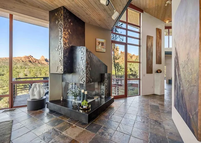 Holiday home Cliff With Epic Views In Uptown